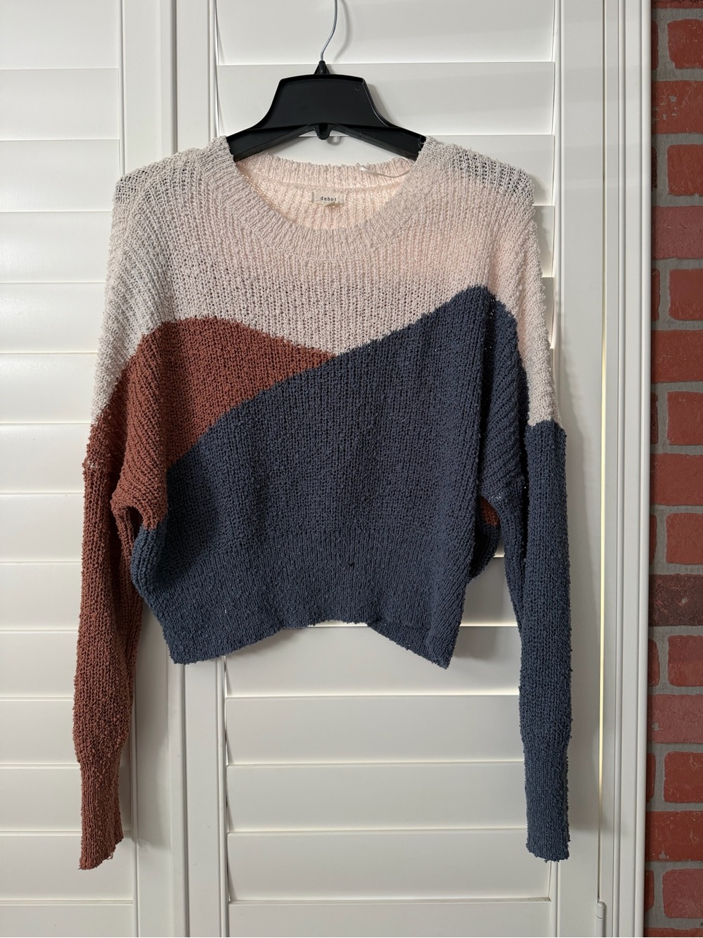 debut Colorblock Cropped Crewneck Sweater in Cream, Rust & Navy